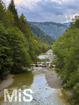 30.07.2026, Wandern in Rottach-Egern am Tegernsee (Bayern). Der Bergbach Weißach bei Kreuth.