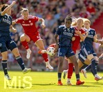 09.08.2026, Google Pixel Frauen-Bundesliga: Testspiel FC Bayern Frauen - Paris FC, im Sportpark Unterhaching, v.li: Magdalena Eriksson (FC Bayern München), Glodis Perla Viggosdottir (FC Bayern München) 