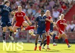 09.08.2026, Google Pixel Frauen-Bundesliga: Testspiel FC Bayern Frauen - Paris FC, im Sportpark Unterhaching, v.li: Magdalena Eriksson (FC Bayern München), Glodis Perla Viggosdottir (FC Bayern München) 