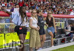 09.08.2026, Google Pixel Frauen-Bundesliga: Testspiel FC Bayern Frauen - Paris FC, im Sportpark Unterhaching,  v.li: EDNA IMADE (FC Bayern München), Franziska Kett (FC Bayern München), Vaness Gilles (FC Bayern) und Giulia Gwinn (FC Bayern) 