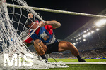 12.08.2026, Fussball UEFA-Supercup 2026: Finale in Salzburg (Österreich), Paris St. Germain - Aston Villa, in der Red Bull Arena (Wals bei Salzburg). Nach dem Spiel wird das Tornetz abgebaut.