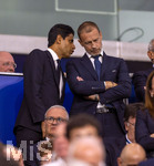 12.08.2026, Fussball UEFA-Supercup 2026: Finale in Salzburg (Österreich), Paris St. Germain - Aston Villa, in der Red Bull Arena (Wals bei Salzburg). Auf der Ehrentribüne, v.li: Präsident Nasser Al-Khelaifi (Paris St. Germain) im Gespräch mit UEFA Präsident Aleksander Ceferin. 

