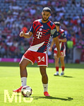 15.08.2026, Fussball Bundesliga 2026/2027, Testspiel Telecom-Cup, FC Bayern München - RB Leipzig, in der Allianz-Arena München,  Ismael Saibari (FC Bayern München) am Ball.