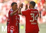 15.08.2026, Fussball Bundesliga 2026/2027, Testspiel Telecom-Cup, FC Bayern München - RB Leipzig, in der Allianz-Arena München, v.l. Jamal Musiala (Bayern München) und Ismael Saibari (FC Bayern München) jubeln.