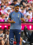 15.08.2026, Fussball Bundesliga 2026/2027, Testspiel Telecom-Cup, FC Bayern München - RB Leipzig, in der Allianz-Arena München, Trainer Vincent Kompany (FC Bayern München) in Rage 