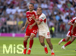 15.08.2026, Fussball Bundesliga 2026/2027, Testspiel Telecom-Cup, FC Bayern München - RB Leipzig, in der Allianz-Arena München, v.li: Arijon Ibrahimovic (Bayern München) gegen David Raum (RB Leipzig) 