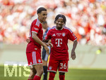 15.08.2026, Fussball Bundesliga 2026/2027, Testspiel Telecom-Cup, FC Bayern München - RB Leipzig, in der Allianz-Arena München, Torjubel v.li: Jamal Musiala (Bayern München) und Wisdom Mike (FC Bayern München) 