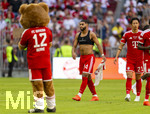 15.08.2026, Fussball Bundesliga 2026/2027, Testspiel Telecom-Cup, FC Bayern München - RB Leipzig, in der Allianz-Arena München, nach dem Spiel hat Ismael Saibari (FC Bayern München) sein Trikot ausgezogen.