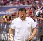 15.08.2026, Fussball Bundesliga 2026/2027, Testspiel Telecom-Cup, FC Bayern München - RB Leipzig, in der Allianz-Arena München, Sportvorstand Max Eberl (Bayern München) nachdenklich 