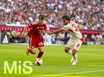 15.08.2026, Fussball Bundesliga 2026/2027, Testspiel Telecom-Cup, FC Bayern München - RB Leipzig, in der Allianz-Arena München, v.li: Tim Binder (Bayern München) gegen Max Finkgräfe (RB Leipzig) 