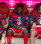 15.08.2026, Fussball Bundesliga 2026/2027, Testspiel Telecom-Cup, FC Bayern München - RB Leipzig, in der Allianz-Arena München, Ersatzbank,  Bara Sapoko Ndiaye (Bayern München), 