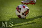 15.08.2026, Fussball Bundesliga 2026/2027, Testspiel Telecom-Cup, FC Bayern München - RB Leipzig, in der Allianz-Arena München, Spielball am Fuss eines Spielers