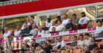 15.08.2026, Fussball Bundesliga 2026/2027, Testspiel Telecom-Cup, FC Bayern München - RB Leipzig, in der Allianz-Arena München, Ehrentribüne mit Dieter Hoeness, Ehren-Präsident Uli Hoeneß (FC Bayern München, Hoeness), Sportvorstand Max Eberl (Bayern München), Rouven Kasper (VORSTAND MARKETING UND VERTRIEB, FC Bayern), Vorstandsvorsitzender Jan-Christian Dreesen (FC Bayern München), Dayot Upamecano (FC Bayern München), Michael Olise (FC Bayern München),m Harry Kane (FC Bayern München), Joao Palhinha (FC Bayern München), Serge Gnabry (FC Bayern München), Präsident Herbert Hainer (FC Bayern) 