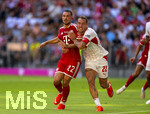 15.08.2026, Fussball Bundesliga 2026/2027, Testspiel Telecom-Cup, FC Bayern München - RB Leipzig, in der Allianz-Arena München, v.li: Arijon Ibrahimovic (Bayern München) gegen David Raum (RB Leipzig) 