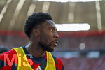 15.08.2026, Fussball Bundesliga 2026/2027, Testspiel Telecom-Cup, FC Bayern München - RB Leipzig, in der Allianz-Arena München, Alphonso Davies (FC Bayern München) nachdenklich 