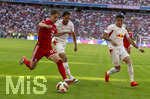 15.08.2026, Fussball Bundesliga 2026/2027, Testspiel Telecom-Cup, FC Bayern München - RB Leipzig, in der Allianz-Arena München, li: Tim Binder (Bayern München) im Zweikampf gegen Max Finkgräfe (RB Leipzig) 