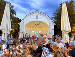 15.08.2026, Bad Wörishofen im Unterallgäu, Italienische Nacht mit DJ Kersten Deluxe an der Kurmuschel sorgt für südliches Ambiente in der Sommernacht 