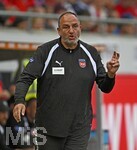 18.08.2026, Fussball Bundesliga 2026/2027, Testspiel, 1.FC Heidenheim - FC Bayern München, in der Voith-Arena Heidenheim, Trainer Frank Schmidt (1. FC Heidenheim 1846) gestikuliert