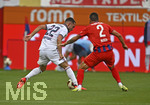 18.08.2026, Fussball Bundesliga 2026/2027, Testspiel, 1.FC Heidenheim - FC Bayern München, in der Voith-Arena Heidenheim, v.l. Arijon Ibrahimovic (Bayern München) gegen Marnon Busch (1. FC Heidenheim 1846) 