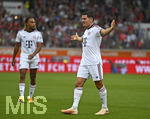 18.08.2026, Fussball Bundesliga 2026/2027, Testspiel, 1.FC Heidenheim - FC Bayern München, in der Voith-Arena Heidenheim, v.l. Sacha Boey (FC Bayern München) und Felipe Chavez (FC Bayern München),  jubeln