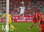 18.08.2026, Fussball Bundesliga 2026/2027, Testspiel, 1.FC Heidenheim - FC Bayern München, in der Voith-Arena Heidenheim, Jamal Musiala (Bayern München) gegen Torwart Thomas Dähne (1. FC Heidenheim 1846) 