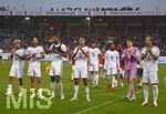 18.08.2026, Fussball Bundesliga 2026/2027, Testspiel, 1.FC Heidenheim - FC Bayern München, in der Voith-Arena Heidenheim, v.l. Luis Diaz (FC Bayern München), Hiroki Ito (FC Bayern München), Jonathan Tah (FC Bayern München), Aleksandar Pavlovic (FC Bayern München), Michael Olise (FC Bayern München), Torwart Jonas Urbig (FC Bayern München) und Harry Kane (FC Bayern München) jubeln zum Schluss