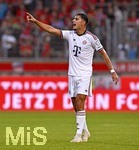 18.08.2026, Fussball Bundesliga 2026/2027, Testspiel, 1.FC Heidenheim - FC Bayern München, in der Voith-Arena Heidenheim, Aleksandar Pavlovic (FC Bayern München) gestikuliert.