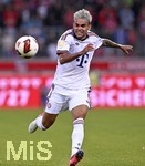 18.08.2026, Fussball Bundesliga 2026/2027, Testspiel, 1.FC Heidenheim - FC Bayern München, in der Voith-Arena Heidenheim, Luis Diaz (FC Bayern München) am Ball.