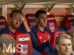 18.08.2026, Fussball Bundesliga 2026/2027, Testspiel, 1.FC Heidenheim - FC Bayern München, in der Voith-Arena Heidenheim,  v.li: Harry Kane (FC Bayern München) und Jamal Musiala (Bayern München) auf der Ersatzbank.