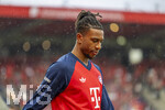 18.08.2026, Fussball Bundesliga 2026/2027, Testspiel, 1.FC Heidenheim - FC Bayern München, in der Voith-Arena Heidenheim, Michael Olise (FC Bayern München) nachdenklich beim Aufwärmen. 