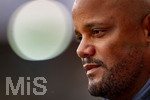 18.08.2026, Fussball Bundesliga 2026/2027, Testspiel, 1.FC Heidenheim - FC Bayern München, in der Voith-Arena Heidenheim, Trainer Vincent Kompany (FC Bayern München) nachdenklich beim Interview.