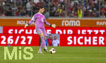 18.08.2026, Fussball Bundesliga 2026/2027, Testspiel, 1.FC Heidenheim - FC Bayern München, in der Voith-Arena Heidenheim, Torwart Jonas Urbig (FC Bayern München) am Ball, hinten auf der Bande: Saison 26/27 Sicher 