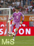 18.08.2026, Fussball Bundesliga 2026/2027, Testspiel, 1.FC Heidenheim - FC Bayern München, in der Voith-Arena Heidenheim, Torwart Jonas Urbig (FC Bayern München) am Ball.  