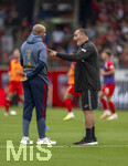 18.08.2026, Fussball Bundesliga 2026/2027, Testspiel, 1.FC Heidenheim - FC Bayern München, in der Voith-Arena Heidenheim, v.li: Trainer Vincent Kompany (FC Bayern München), Trainer Frank Schmidt (1. FC Heidenheim 1846) 