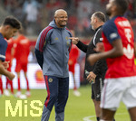 18.08.2026, Fussball Bundesliga 2026/2027, Testspiel, 1.FC Heidenheim - FC Bayern München, in der Voith-Arena Heidenheim, Trainer Vincent Kompany (FC Bayern München) und Trainer Frank Schmidt (1. FC Heidenheim 1846) gut gelaunt 