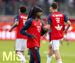 18.08.2026, Fussball Bundesliga 2026/2027, Testspiel, 1.FC Heidenheim - FC Bayern München, in der Voith-Arena Heidenheim, Michael Olise (FC Bayern München) beim Aufwärmen mit Mütze 