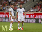 18.08.2026, Fussball Bundesliga 2026/2027, Testspiel, 1.FC Heidenheim - FC Bayern München, in der Voith-Arena Heidenheim, v.li: Felipe Chavez (FC Bayern München), , Arijon Ibrahimovic (Bayern München) beim Freistoss.