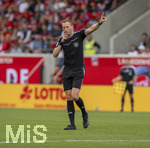 18.08.2026, Fussball Bundesliga 2026/2027, Testspiel, 1.FC Heidenheim - FC Bayern München, in der Voith-Arena Heidenheim, Schiedsrichter Martin Petersen