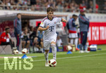 18.08.2026, Fussball Bundesliga 2026/2027, Testspiel, 1.FC Heidenheim - FC Bayern München, in der Voith-Arena Heidenheim, Tim Binder (Bayern München) am Ball 