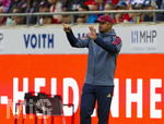 18.08.2026, Fussball Bundesliga 2026/2027, Testspiel, 1.FC Heidenheim - FC Bayern München, in der Voith-Arena Heidenheim, Trainer Vincent Kompany (FC Bayern München) gibt Anweisungen