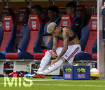 18.08.2026, Fussball Bundesliga 2026/2027, Testspiel, 1.FC Heidenheim - FC Bayern München, in der Voith-Arena Heidenheim, re: Luis Diaz (FC Bayern München) mit freiem Oberkörper und Puls-Brustgurt