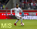 18.08.2026, Fussball Bundesliga 2026/2027, Testspiel, 1.FC Heidenheim - FC Bayern München, in der Voith-Arena Heidenheim, Michael Olise (FC Bayern München) am Ball 