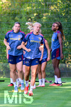 19.08.2026, München, Deutschland. Google Pixel Frauen-Bundesliga: Die FC Bayern Frauen absolvieren auf dem FC Bayern Campus eine Trainingseinheit vor dem Bundesliga-Saisonauftakt gegen den 1. FC Union Berlin. Pernille Harder (FC Bayern Frauen)