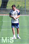 19.08.2026, München, Deutschland. Google Pixel Frauen-Bundesliga: Die FC Bayern Frauen absolvieren auf dem FC Bayern Campus eine Trainingseinheit vor dem Bundesliga-Saisonauftakt gegen den 1. FC Union Berlin. Jose Barcala (Cheftrainer, FC Bayern Frauen)