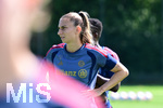 19.08.2026, München, Deutschland. Google Pixel Frauen-Bundesliga: Die FC Bayern Frauen absolvieren auf dem FC Bayern Campus eine Trainingseinheit vor dem Bundesliga-Saisonauftakt gegen den 1. FC Union Berlin. Katharina Naschenweng (FC Bayern Frauen)