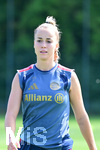 19.08.2026, München, Deutschland. Google Pixel Frauen-Bundesliga: Die FC Bayern Frauen absolvieren auf dem FC Bayern Campus eine Trainingseinheit vor dem Bundesliga-Saisonauftakt gegen den 1. FC Union Berlin. Giulia Gwinn (FC Bayern Frauen)