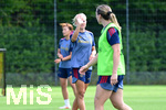 19.08.2026, München, Deutschland. Google Pixel Frauen-Bundesliga: Die FC Bayern Frauen absolvieren auf dem FC Bayern Campus eine Trainingseinheit vor dem Bundesliga-Saisonauftakt gegen den 1. FC Union Berlin. Pernille Harder (FC Bayern Frauen)