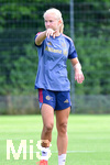 19.08.2026, München, Deutschland. Google Pixel Frauen-Bundesliga: Die FC Bayern Frauen absolvieren auf dem FC Bayern Campus eine Trainingseinheit vor dem Bundesliga-Saisonauftakt gegen den 1. FC Union Berlin. Pernille Harder (FC Bayern Frauen)