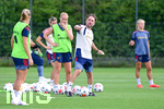 19.08.2026, München, Deutschland. Google Pixel Frauen-Bundesliga: Die FC Bayern Frauen absolvieren auf dem FC Bayern Campus eine Trainingseinheit vor dem Bundesliga-Saisonauftakt gegen den 1. FC Union Berlin. Jose Barcala (Cheftrainer, FC Bayern Frauen)