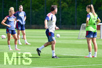 19.08.2026, München, Deutschland. Google Pixel Frauen-Bundesliga: Die FC Bayern Frauen absolvieren auf dem FC Bayern Campus eine Trainingseinheit vor dem Bundesliga-Saisonauftakt gegen den 1. FC Union Berlin. Jose Barcala (Cheftrainer, FC Bayern Frauen)